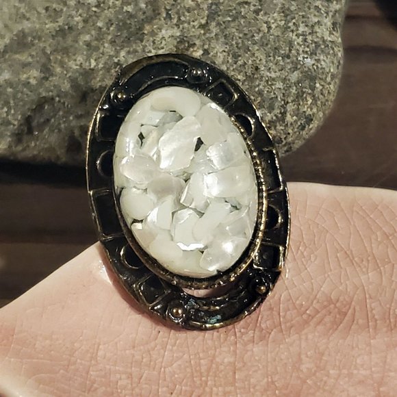 Antique Brass Mother of Pearl Black Resin Domed Cocktail Statement Ring #A2 - Picture 10 of 10
